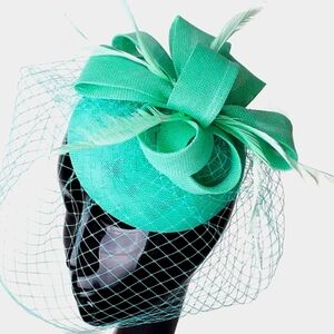 Sophisticated Pillbox Fascinator Ribbon Feathers Lace Veil Derby Tea Church
